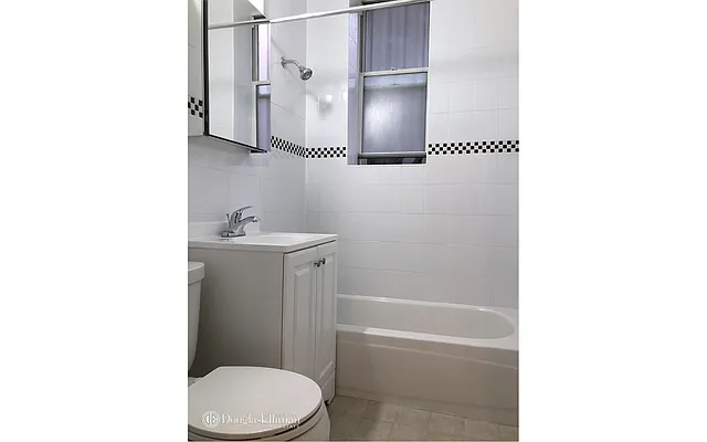 Rented by Douglas Elliman | media 26