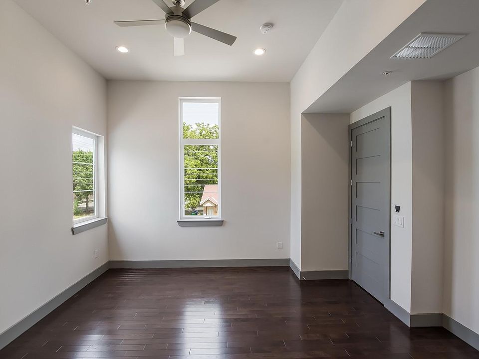 1st image of 803 E Park Ave Unit 101
