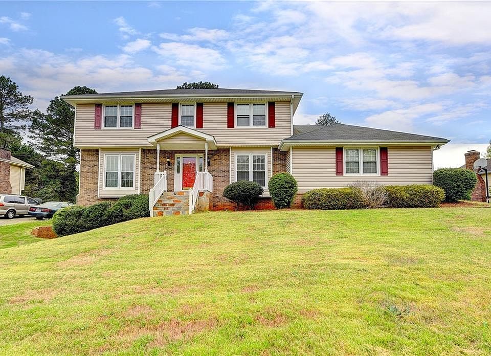1st image of 3509 Honeycomb Dr SE