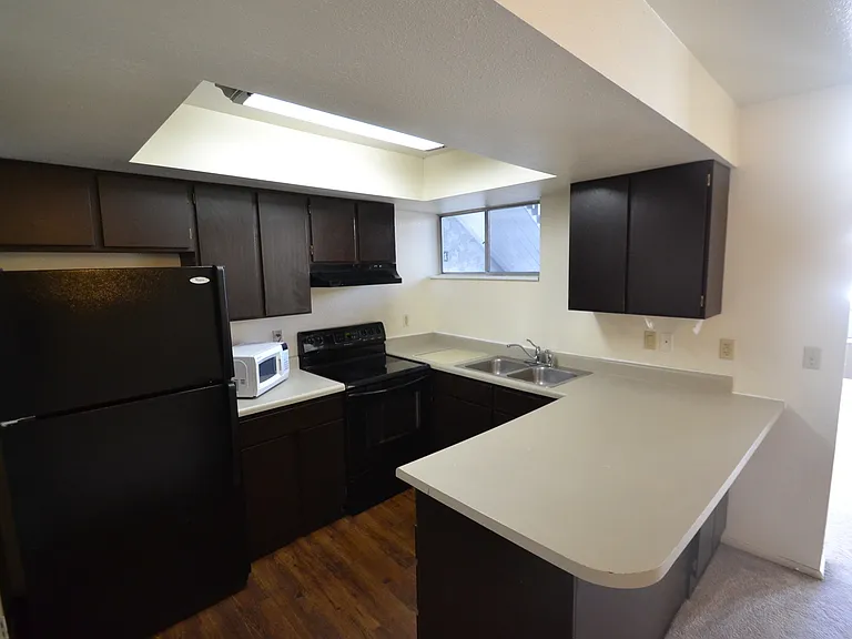 233 E Hill Ave #3 — Photo 9