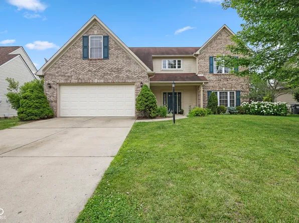 1107 Sugar Maple Dr, Greenwood, IN 46143