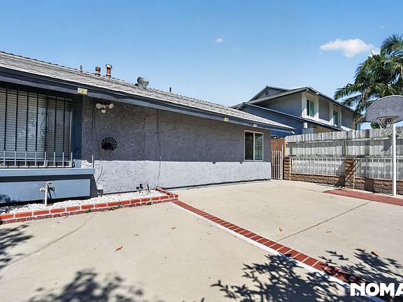 3rd image of 7705 Babcock Ave