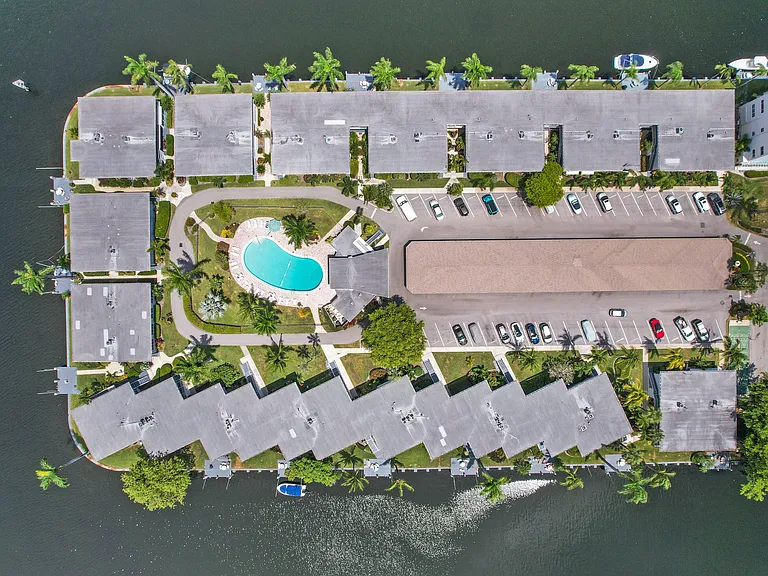 180 Isle Of Venice Dr #222 — Photo 19