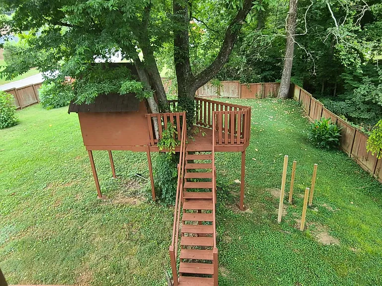 6828 Collinswood Dr — Photo 37