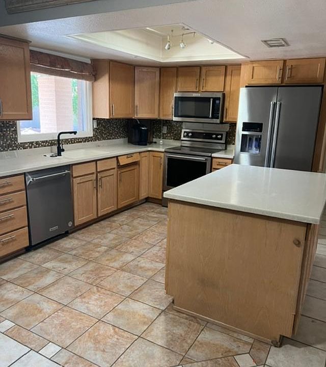2nd image of 1365 W MESETO Avenue