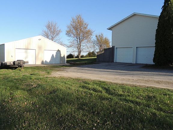 4th image of 26631 S Maple Dr