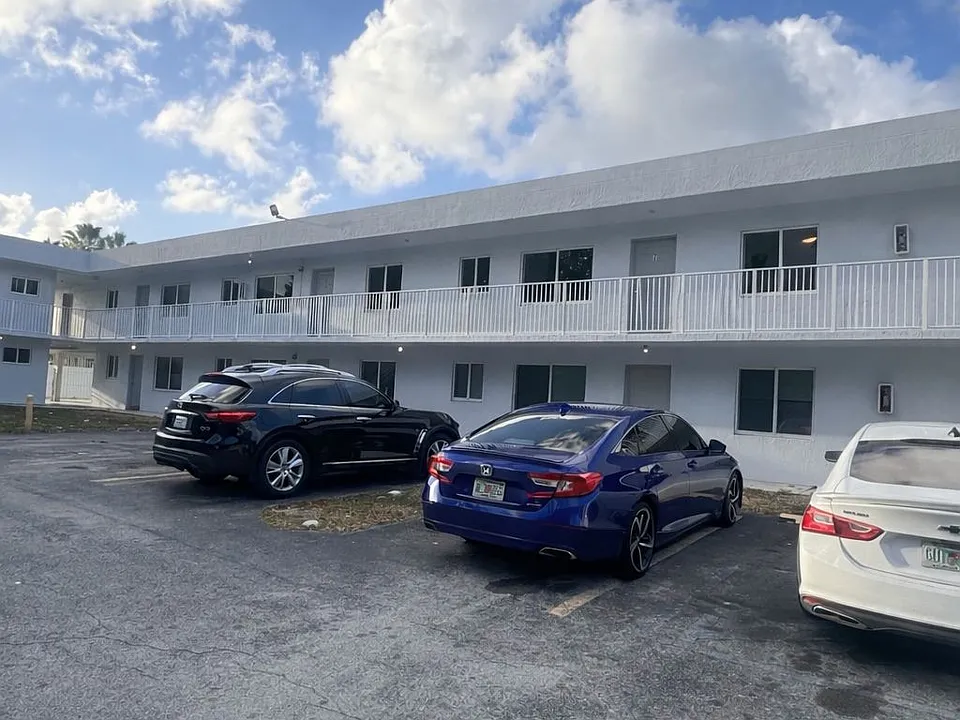 17050 NW 55th Ave #1