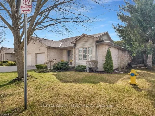 99 Edgevalley Rd #49, London, ON N5Y 5N1