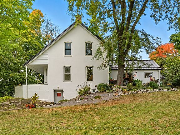 2nd image of 3921 Kennedy Rd