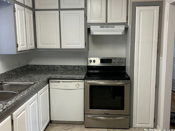 5th image of 3416 38th St