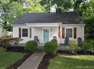 1444 Chippendale Rd, Charlotte, NC 28205