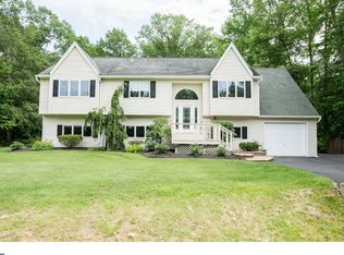 40 Spring Garden Rd, Robbinsville, NJ 08691