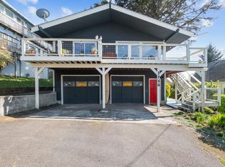 1750 NE 17th St, Lincoln City, OR