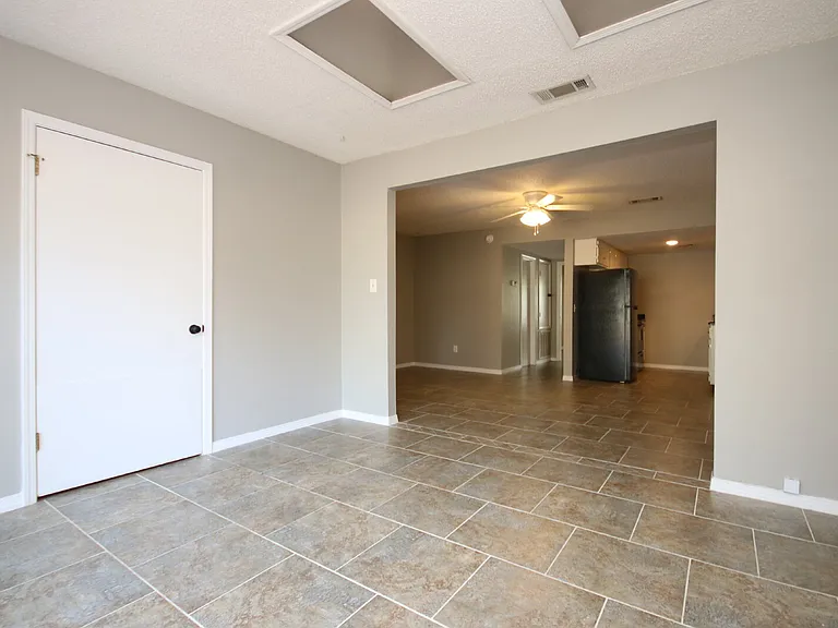 416 Waycross Ave — Photo 9