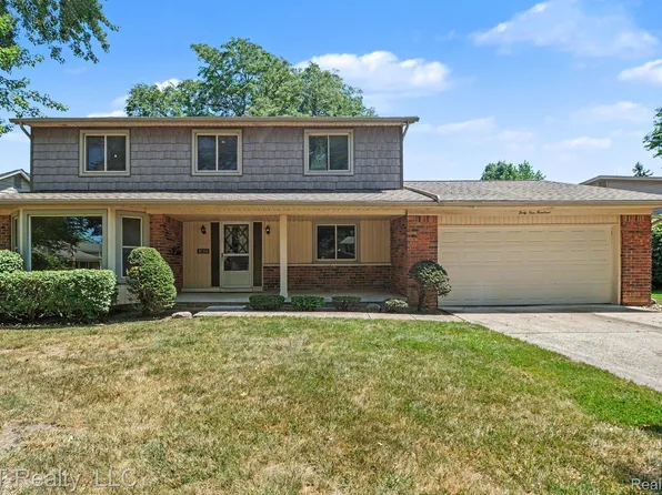 4100 Gatesford Circle Dr, Troy, MI 48085