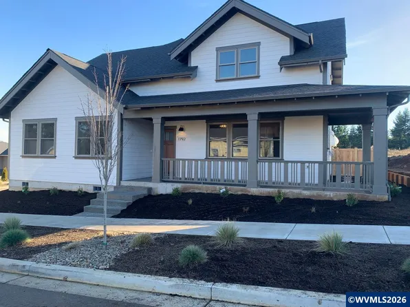 1792 Strong Rd SE, Salem, OR 97302