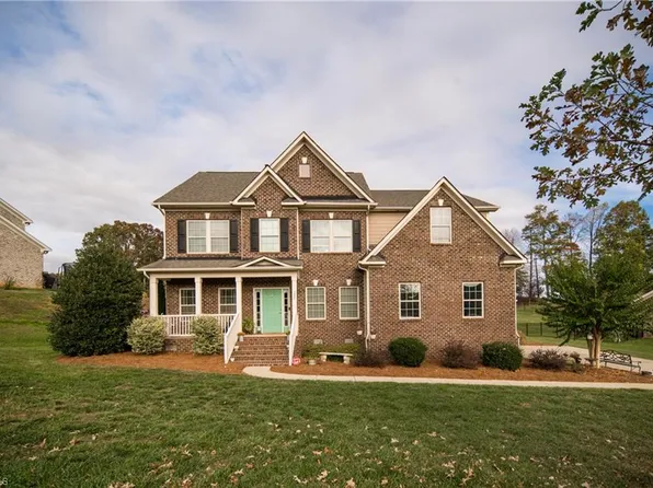 121 Grandworth Way, King, NC 27021