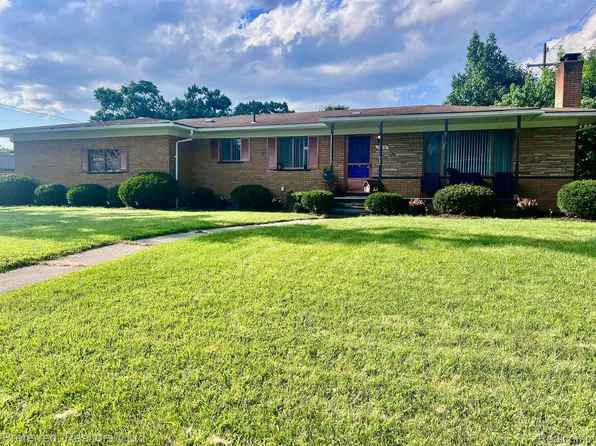 23856 McCall St, Southfield, MI 48033