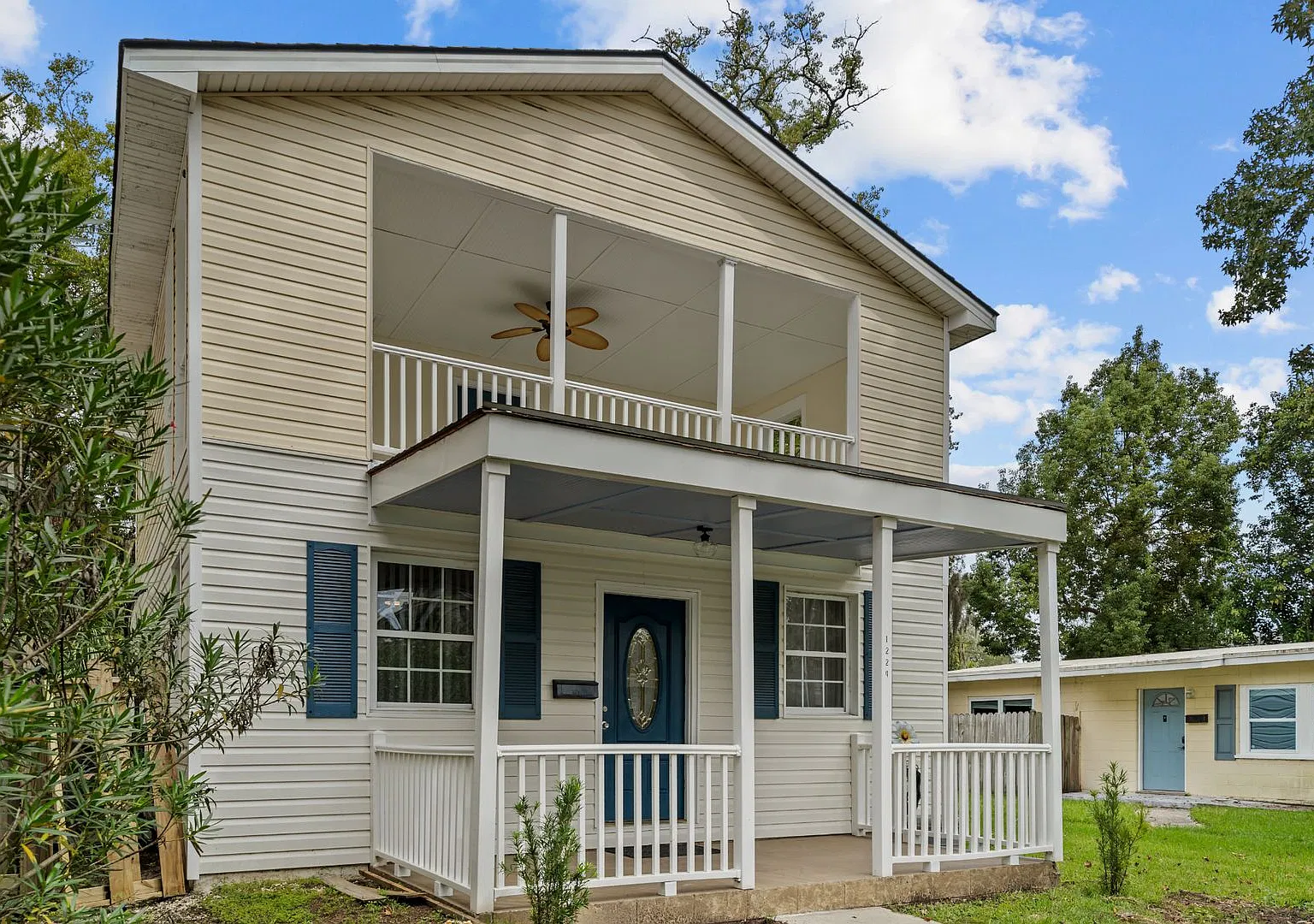 Charming 4-Bedroom Home Near Downtown Savannah with Spacious Yard — Photo 2