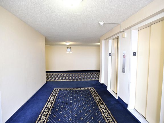 4th image of 801 N Pitt St APT 1409