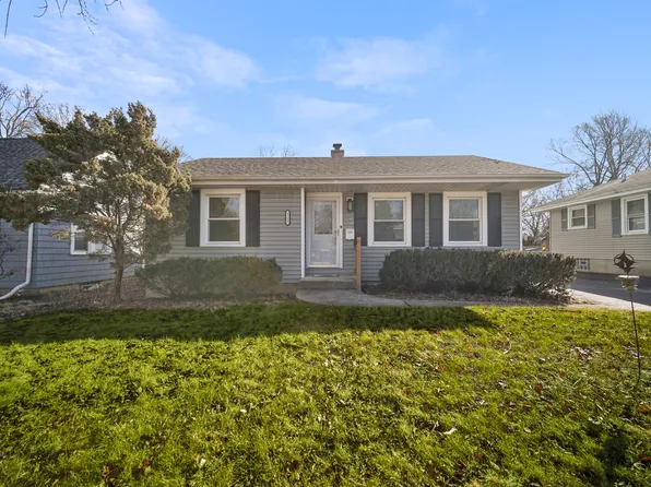 5753 Main St, Downers Grove, IL 60516