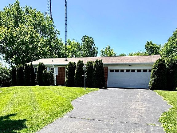 2nd image of 2705 Ash Dr