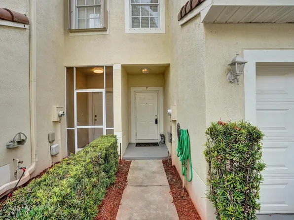 9664 Porta Leona Lane, Boynton Beach, FL 33472