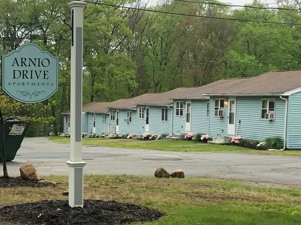 (undisclosed Address), Moosup, CT 06354