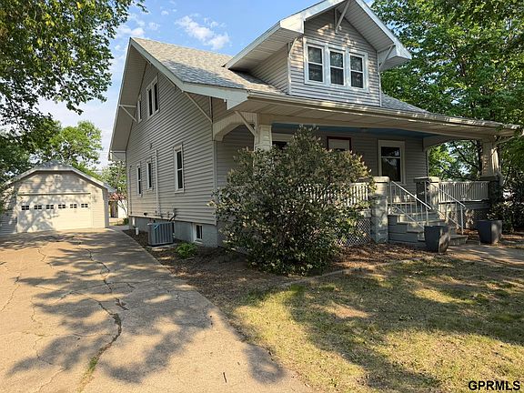 3rd image of 428 N Wilson St