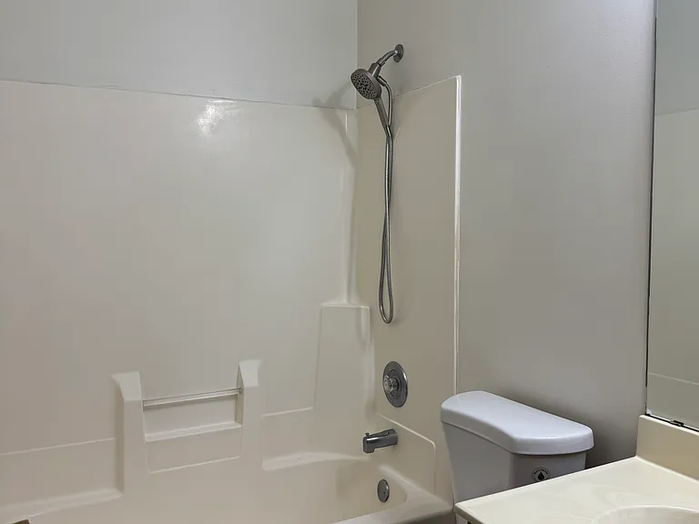 301 Village Creek Dr #2B — Photo 7