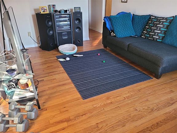 2nd image of 5 Locust St