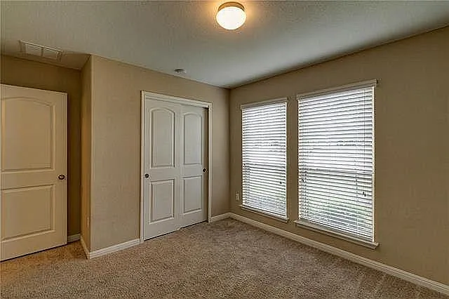 1221 Peregrine Way — Photo 9