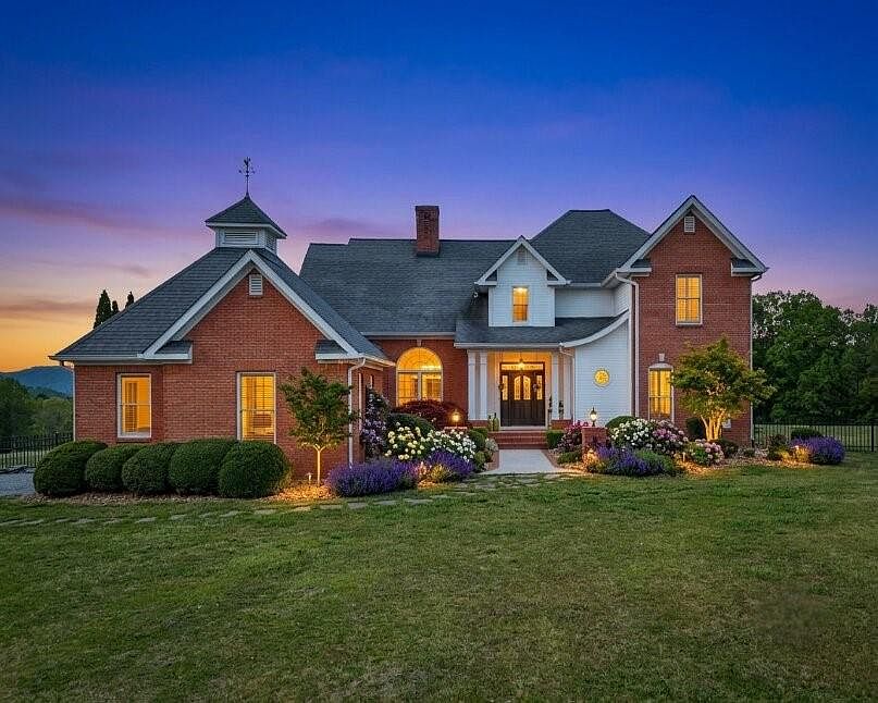 1st image of 139 Harris Ln