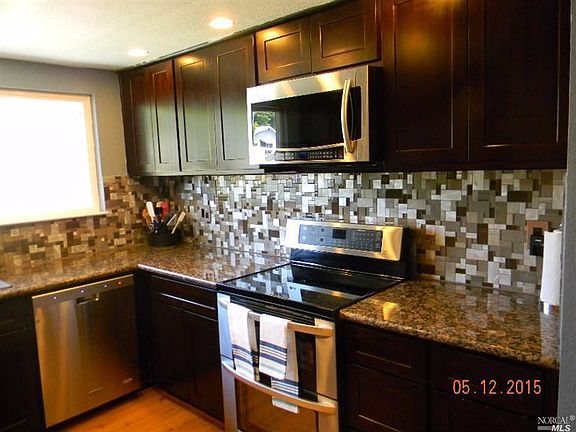 4th image of 107 Midvale Dr