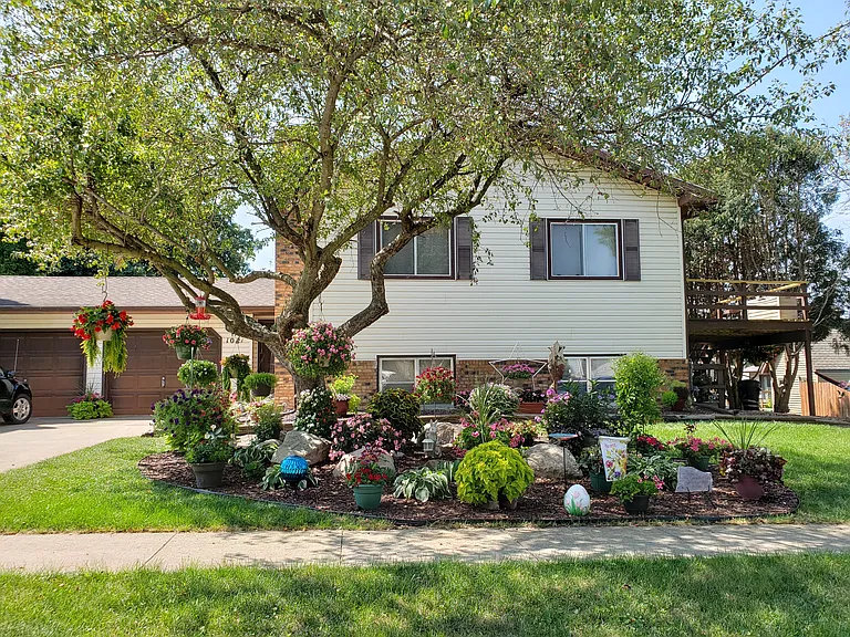 1021 Warwick Dr #U — Photo 1