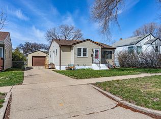 822 N 15th St, Bismarck, ND 58501