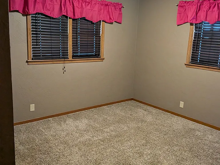 116 Rhame Ave — Photo 7