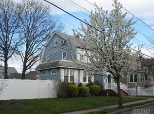 3 Filbert St, Valley Stream, NY 11581