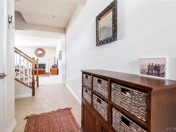 4th image of 405 Siena Ln #405