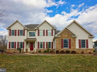 3337 Harwood Ln, Sinking Spring, PA 19608