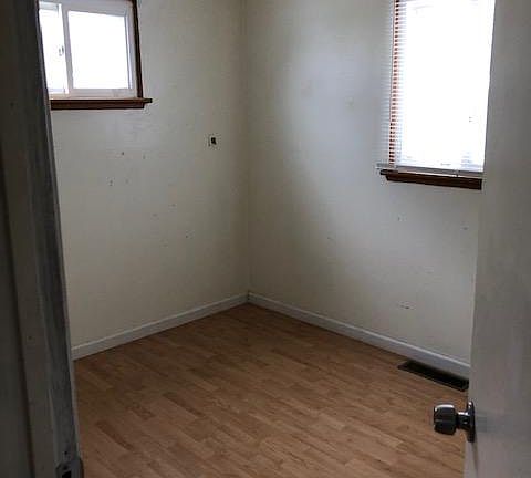 3rd image of 801 Concord Ave