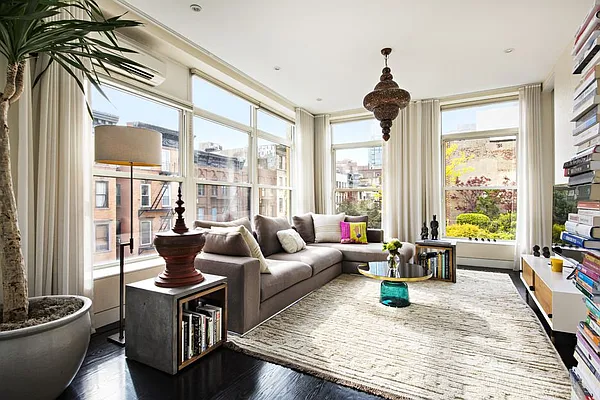Sold by Stribling | media 3