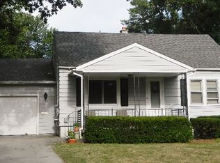 307 Birney St, Essexville, MI