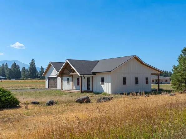 24 Beulah Pl, Moyie Springs, ID 83845