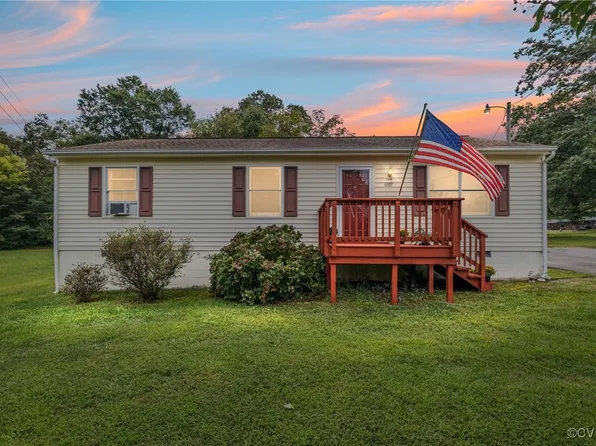 6917 Elkhardt Rd, North Chesterfield, VA 23225