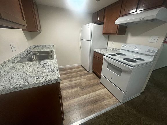 3rd image of 2820 Eldora Dr #2829-04