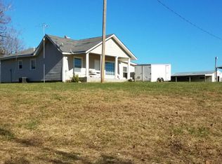 214 Engle Rd, Buffalo, MO 65622