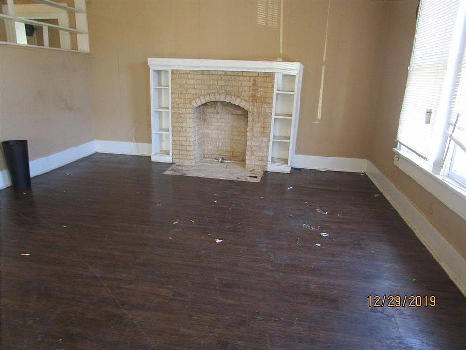 2nd image of 1326 Vine St