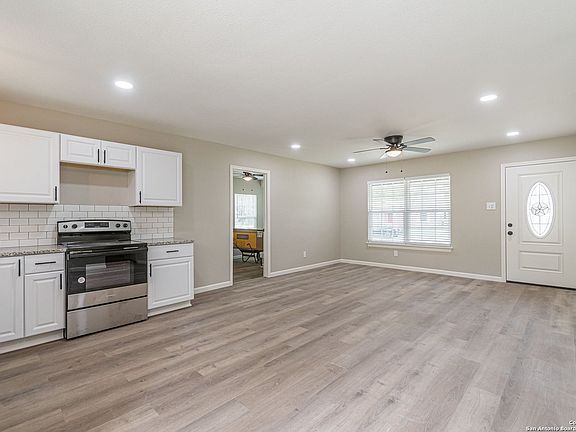 5th image of 4410 HAMPSTEAD ST