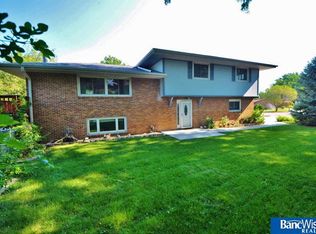 6309 Starling Cir, Lincoln, NE 68516